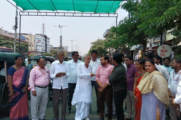 ಬಿಸಿಲಿಗೆ ತತ್ತರಿಸಿದ ಯಾದಗಿರಿ – ಟ್ಯಾಂಕರ್ ಮೂಲಕ ನೀರು ಸಿಂಪಡಣೆ ಕ್ರಮ