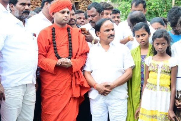 ಅಗಲಿದ ಜನನಾಯಕ ಡಿ. ಸುಧಾಕರ್‌ಗೆ ಭೋವಿ ಗುರುಪೀಠದ ಶ್ರೀಗಳಿಂದ ಭಾವಪೂರ್ಣ ಸಂತಾಪ