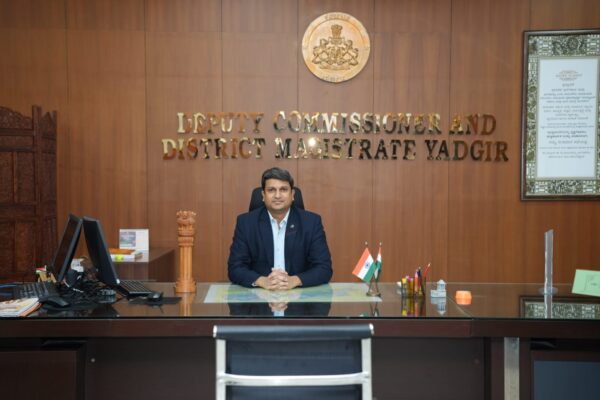 ಯಾದಗಿರಿ ನೂತನ ಜಿಲ್ಲಾಧಿಕಾರಿಯಾಗಿ ರಾಹುಲ್ ಪಾಂಡ್ವೆ ಅಧಿಕಾರ ಸ್ವೀಕಾರ