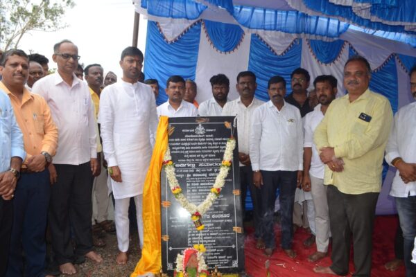 ಗ್ರಾಮೀಣ ಜನರ ಸಮಸ್ಯೆಗಳಿಗೆ ಅಧಿಕಾರಿಗಳು ತಕ್ಷಣ ಸ್ಪಂದಿಸಬೇಕು: ಶಾಸಕ ಕಂದಕೂರ