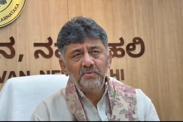 ವಿದ್ಯಾರ್ಥಿಗಳ ಭಾವನೆಗೆ ಕಾಂಗ್ರೆಸ್ ಸ್ಪಂದಿಸಿದೆ: ಕೇಂದ್ರ ಸಚಿವರ ರಾಜೀನಾಮೆಗೆ ಡಿಕೆಶಿ ಆಗ್ರಹ