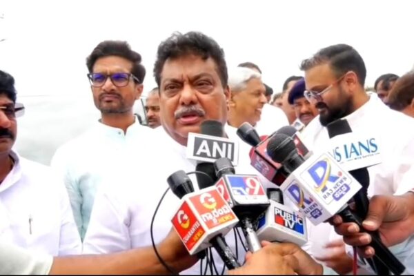 ರಾಹುಲ್, ಪ್ರಿಯಾಂಕಾ ಬಂಧನ ಪ್ರಜಾಪ್ರಭುತ್ವದ ಕಗ್ಗೊಲೆ: ಯಾದಗಿರಿಯಲ್ಲಿ ಕೇಂದ್ರದ ವಿರುದ್ಧ ಸಚಿವ ಎಂ.ಬಿ. ಪಾಟೀಲ ವಾಗ್ದಾಳಿ