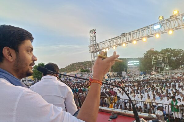 ಶಿವನಗೌಡ ನಾಯಕ ಜನ್ಮದಿನದಲ್ಲಿ ಅಭಿವೃದ್ಧಿಯ ಸಂಕಲ್ಪ; ವಿನಯ ಗುರೂಜಿ ಪ್ರಶಂಸೆ