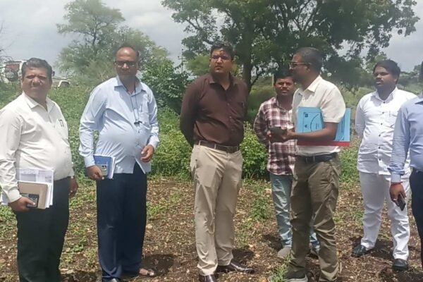 ಗುರುಮಠಕಲ್ಗೆ ಜಿಲ್ಲಾಧಿಕಾರಿ ಭೇಟಿ: ಅಧಿಕಾರಿಗಳ ಸಭೆ, ಸಾರ್ವಜನಿಕ ಸಮಸ್ಯೆಗಳ ಪರಿಶೀಲನೆ