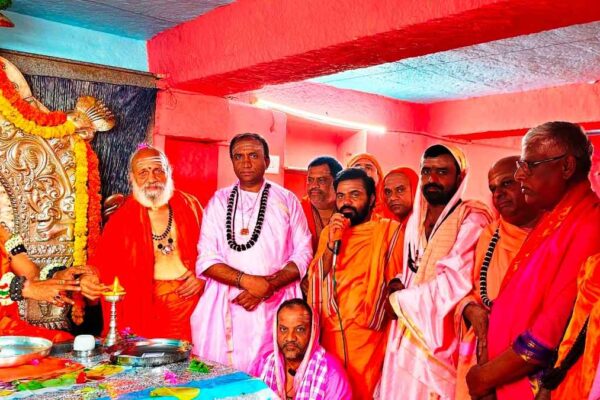 ಆದರ್ಶ ಮೌಲ್ಯಗಳ ಪರಿಪಾಲನೆಯಿಂದ ಜೀವನದಲ್ಲಿ ಶ್ರೇಯಸ್ಸು: ರಂಭಾಪುರಿ ಜಗದ್ಗುರುಗಳು