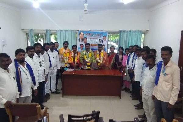 ಪತ್ರಿಕೋದ್ಯಮ ಸಮಾಜದ ಕನ್ನಡಿ: ಪತ್ರಕರ್ತರ ಧ್ವನಿ ಪದಾಧಿಕಾರಿಗಳಿಗೆ ಸನ್ಮಾನ