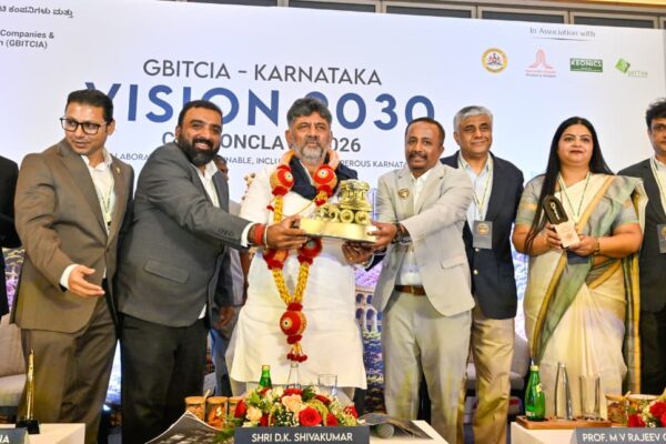 ಗ್ರಾಮೀಣ ಶಾಲೆಗಳ ಅಭಿವೃದ್ಧಿಗೆ ಸಿಎಸ್ಆರ್ ನಿಧಿ ಬಳಸಿ: ಐಟಿ ಕಂಪನಿಗಳಿಗೆ ಸಿಎಂ ಡಿ.ಕೆ. ಶಿವಕುಮಾರ್ ಕರೆ