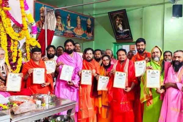 ಗುರಿಯತ್ತ ಗಮನ ಇರಲಿ, ಅಡೆತಡೆಗಳ ಮೇಲಲ್ಲ: ರಂಭಾಪುರಿ ಜಗದ್ಗುರುಗಳು