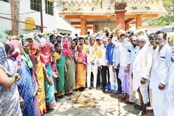 ನಾಡಪ್ರಭು ಕೆಂಪೇಗೌಡ ಪ್ರಶಸ್ತಿ ಪಡೆದ ಉಮೇಶ್ ಮುದ್ನಾಳ್ಗೆ ಯಾದಗಿರಿಯಲ್ಲಿ ಸನ್ಮಾನ