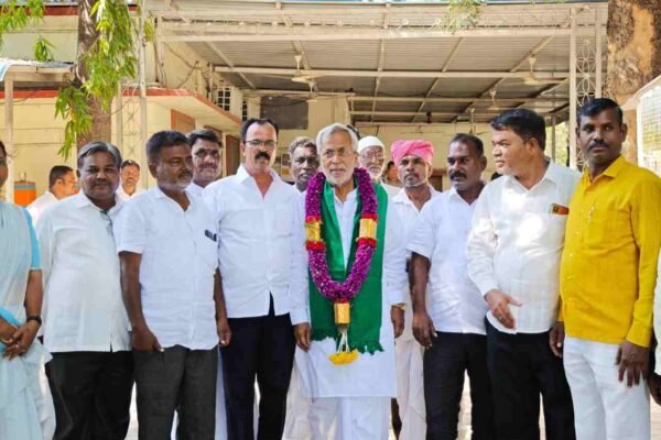ಯಾದಗಿರಿ, ವಡಗೇರಾ ಬರ ಘೋಷಣೆ: ಶಾಸಕ ಚನ್ನಾರೆಡ್ಡಿ ತುನ್ನೂರ್ಗೆ ಸನ್ಮಾನ