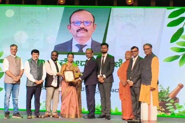 ಹಿರಿಯ ಆಯುರ್ವೇದ ವೈಧ್ಯ ಕುಲಕರ್ಣಿಗೆ ಆಯುರ್ ಭೂಷಣ ಪ್ರಶಸ್ತಿ